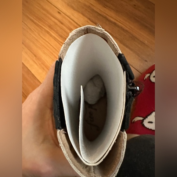 Free People James Chelsea Boot White Leather Lug Sole | NIB Size 38.5 / US 8 - Picture 11 of 16